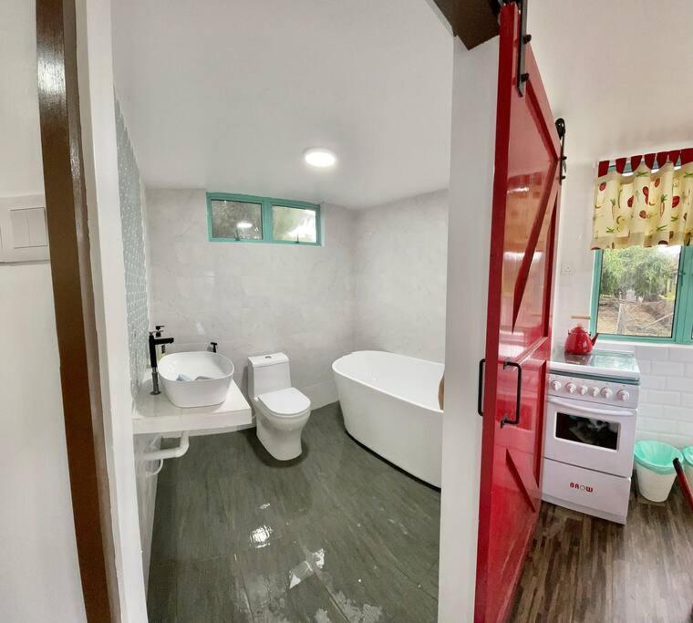 Sea Kecil Tiny House Near Jetty Of Kuala Besut Villa Kampong Nail Екстериор снимка