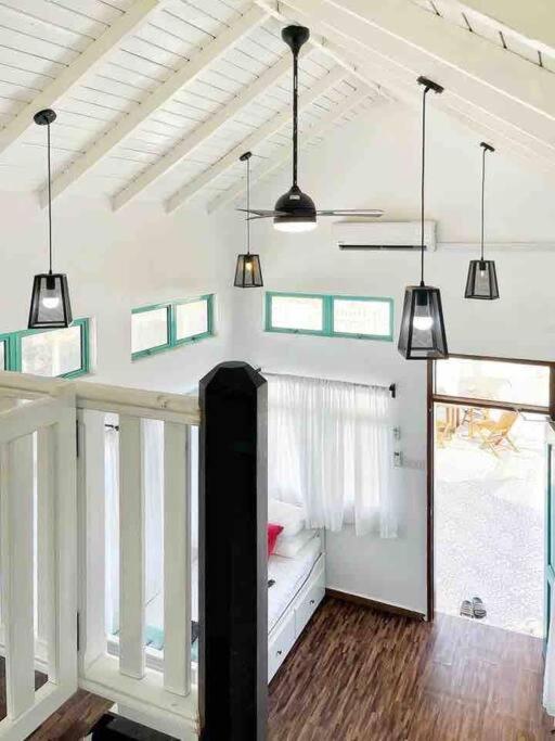Sea Kecil Tiny House Near Jetty Of Kuala Besut Villa Kampong Nail Екстериор снимка